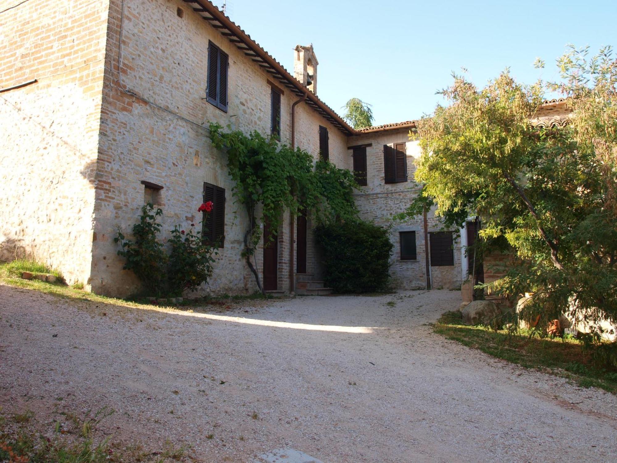 Agriturismo Camiano Piccolo 몬테팔코 외부 사진